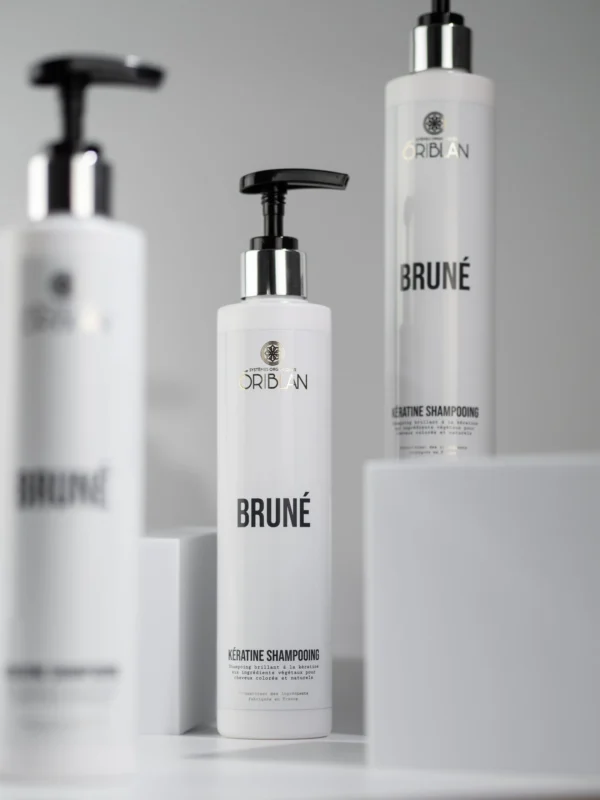 Увлажняющий кератиновый шампунь KÉRATINE BRUNÉ 250 ml